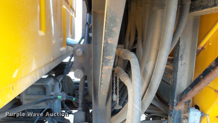 image for item DA1141 2003 Sterling L9500 dump truck