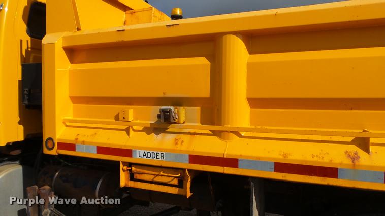 image for item DA1141 2003 Sterling L9500 dump truck