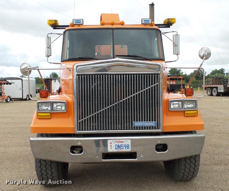 image for item DA1142 1993 Volvo WCM bridge inspection truck