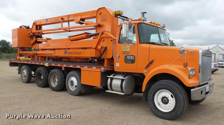 image for item DA1142 1993 Volvo WCM bridge inspection truck