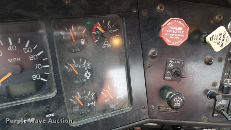 image for item DA1142 1993 Volvo WCM bridge inspection truck