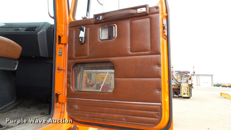 image for item DA1142 1993 Volvo WCM bridge inspection truck