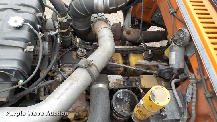 image for item DA1142 1993 Volvo WCM bridge inspection truck