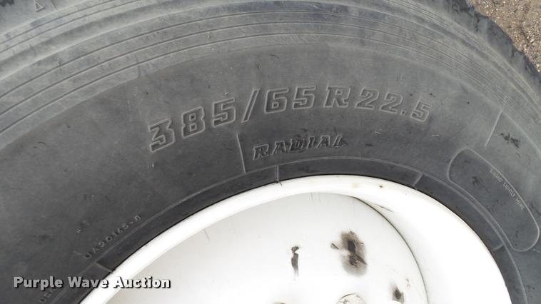 image for item DA1142 1993 Volvo WCM bridge inspection truck