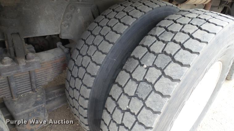 image for item DA1142 1993 Volvo WCM bridge inspection truck