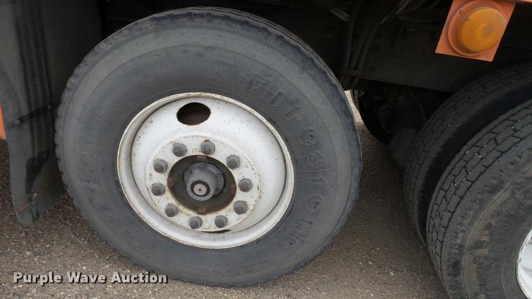 image for item DA1142 1993 Volvo WCM bridge inspection truck