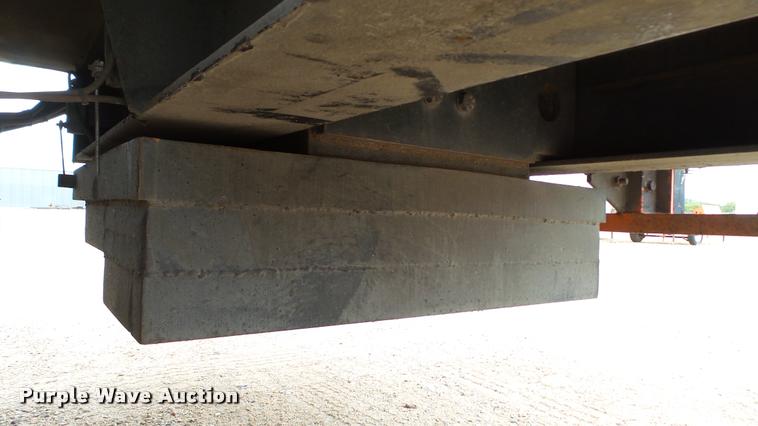 image for item DA1142 1993 Volvo WCM bridge inspection truck