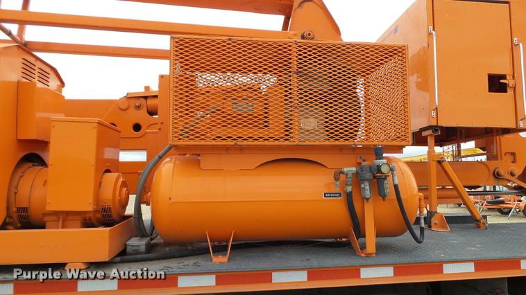 image for item DA1142 1993 Volvo WCM bridge inspection truck