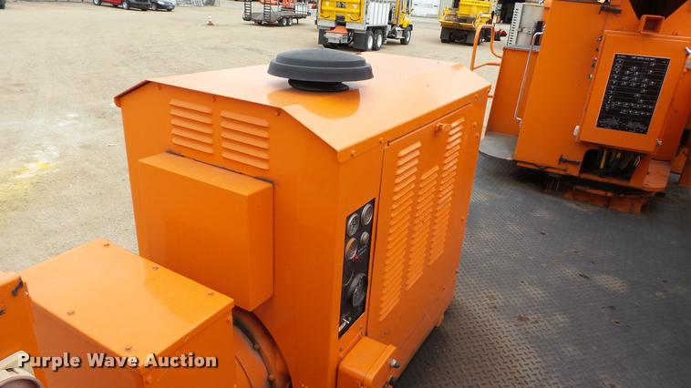 image for item DA1142 1993 Volvo WCM bridge inspection truck