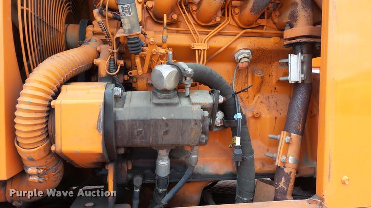 image for item DA1142 1993 Volvo WCM bridge inspection truck