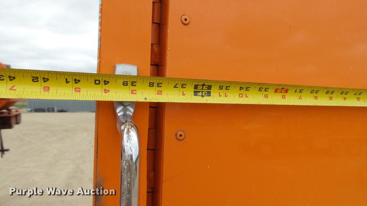 image for item DA1142 1993 Volvo WCM bridge inspection truck