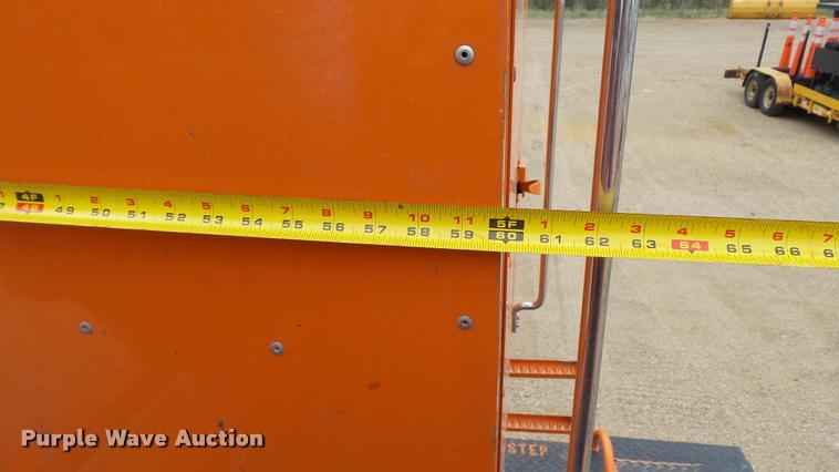 image for item DA1142 1993 Volvo WCM bridge inspection truck