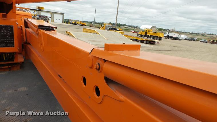 image for item DA1142 1993 Volvo WCM bridge inspection truck