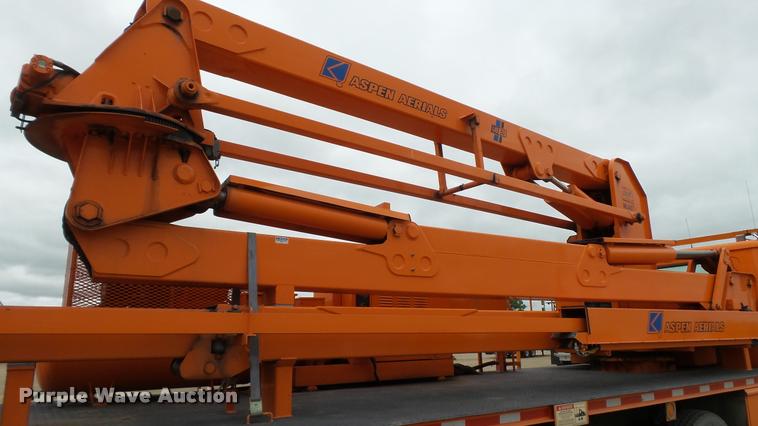 image for item DA1142 1993 Volvo WCM bridge inspection truck