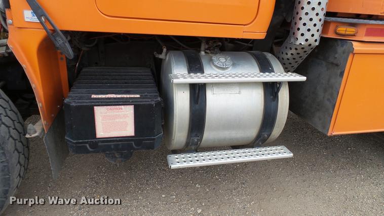 image for item DA1142 1993 Volvo WCM bridge inspection truck