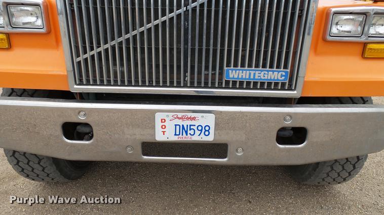 image for item DA1142 1993 Volvo WCM bridge inspection truck