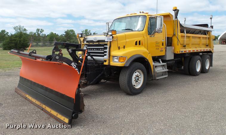 image for item DA1145 2003 Sterling L9500 dump truck