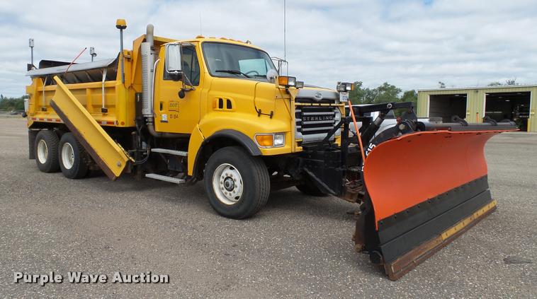 image for item DA1145 2003 Sterling L9500 dump truck