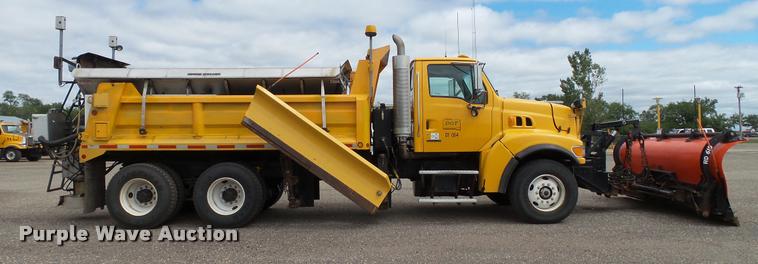 image for item DA1145 2003 Sterling L9500 dump truck