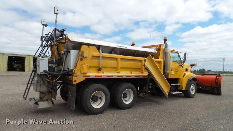 image for item DA1145 2003 Sterling L9500 dump truck