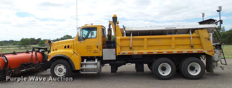 image for item DA1145 2003 Sterling L9500 dump truck