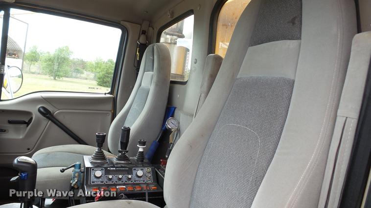 image for item DA1145 2003 Sterling L9500 dump truck