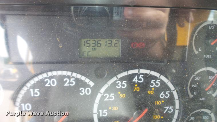 image for item DA1145 2003 Sterling L9500 dump truck