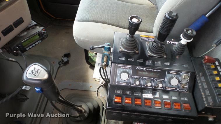 image for item DA1145 2003 Sterling L9500 dump truck