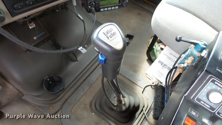 image for item DA1145 2003 Sterling L9500 dump truck