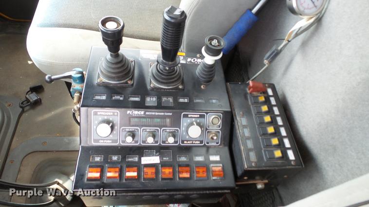 image for item DA1145 2003 Sterling L9500 dump truck