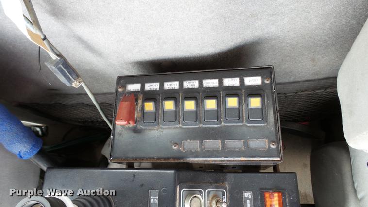 image for item DA1145 2003 Sterling L9500 dump truck