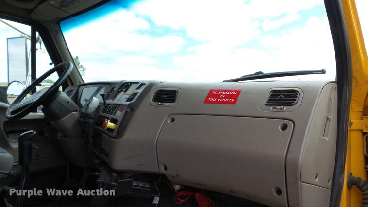 image for item DA1145 2003 Sterling L9500 dump truck