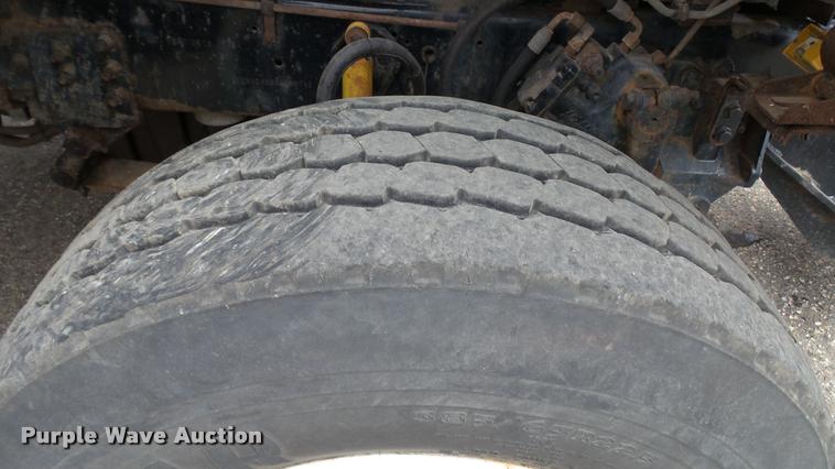 image for item DA1145 2003 Sterling L9500 dump truck