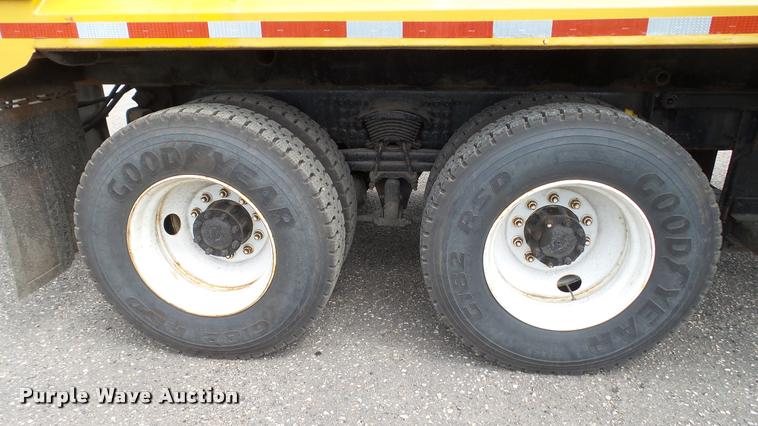 image for item DA1145 2003 Sterling L9500 dump truck