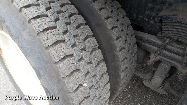 image for item DA1145 2003 Sterling L9500 dump truck