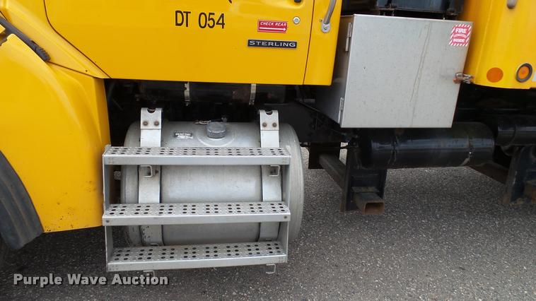 image for item DA1145 2003 Sterling L9500 dump truck