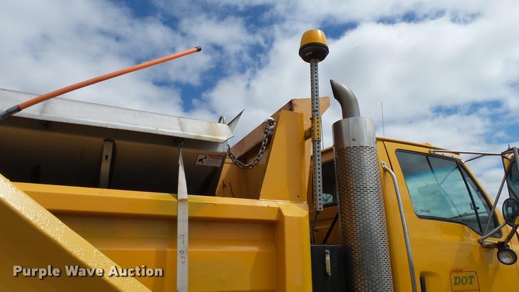 image for item DA1145 2003 Sterling L9500 dump truck