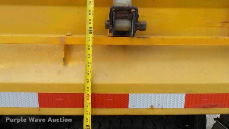 image for item DA1145 2003 Sterling L9500 dump truck