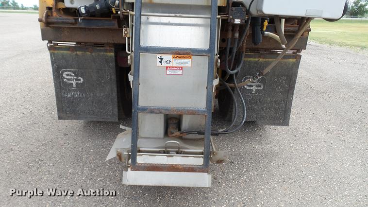 image for item DA1145 2003 Sterling L9500 dump truck