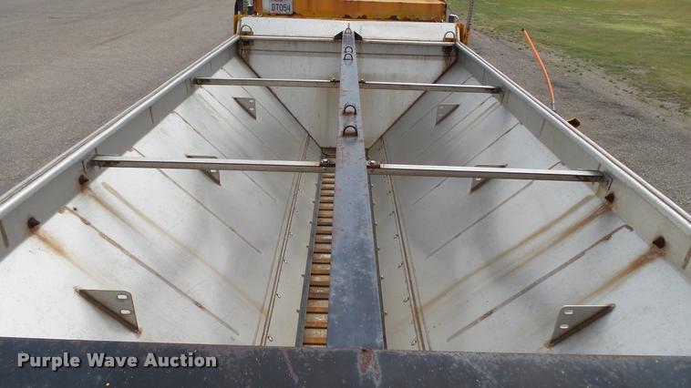 image for item DA1145 2003 Sterling L9500 dump truck