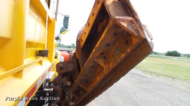 image for item DA1145 2003 Sterling L9500 dump truck