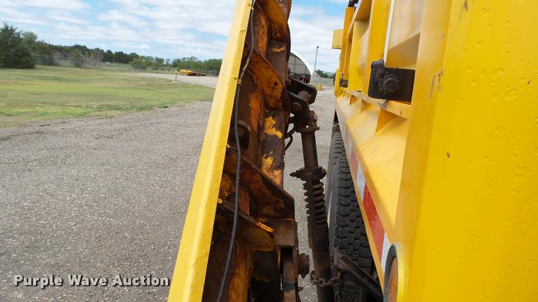 image for item DA1145 2003 Sterling L9500 dump truck