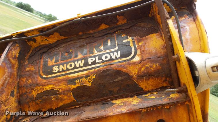 image for item DA1145 2003 Sterling L9500 dump truck