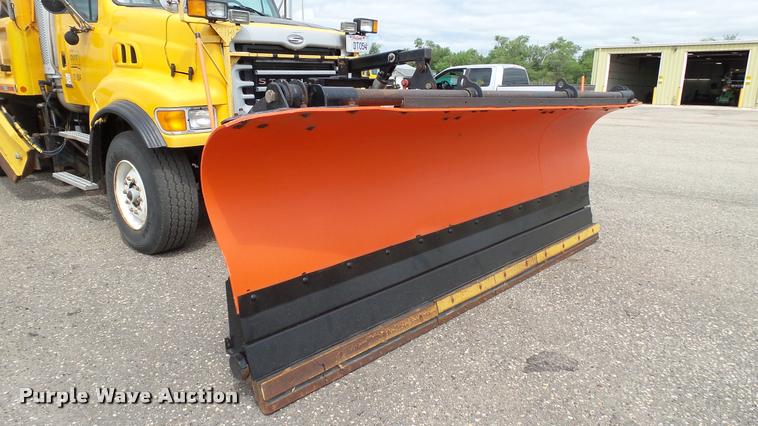 image for item DA1145 2003 Sterling L9500 dump truck