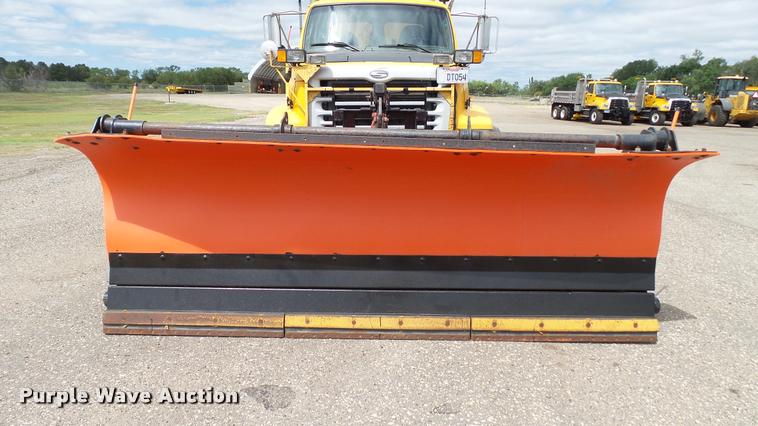 image for item DA1145 2003 Sterling L9500 dump truck