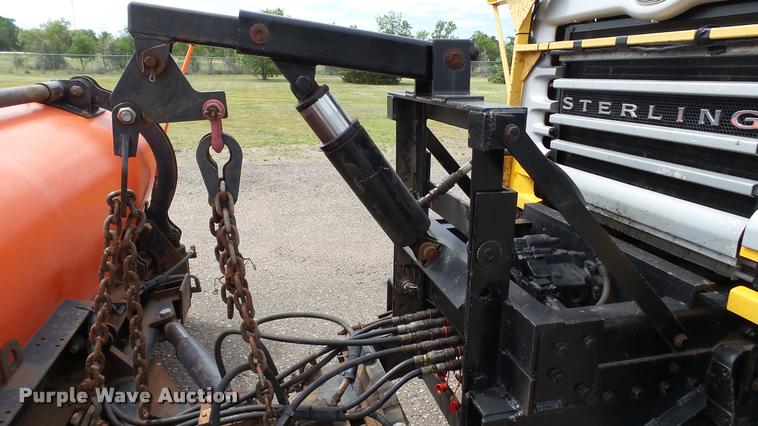 image for item DA1145 2003 Sterling L9500 dump truck