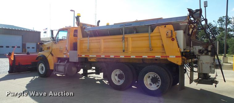 image for item DA1153 2003 Sterling L9500 dump truck