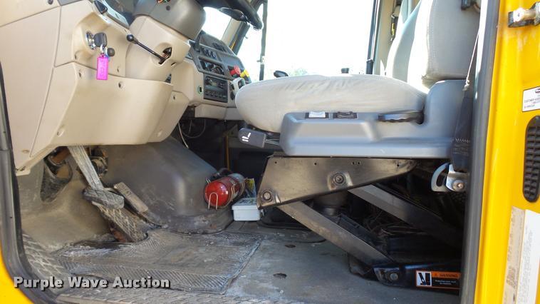 image for item DA1153 2003 Sterling L9500 dump truck