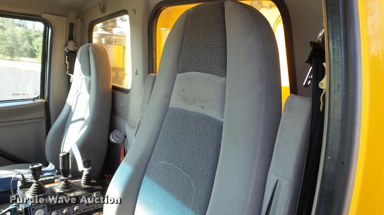 image for item DA1153 2003 Sterling L9500 dump truck