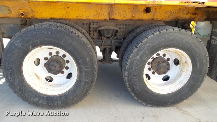 image for item DA1153 2003 Sterling L9500 dump truck